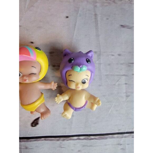 Lot Of 3 Moose Twosies Twozies Baby Infant PVC Figure Giraffe Parrot Cat - Picture 4 of 7